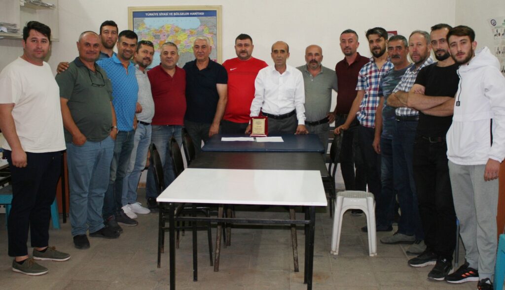 Posta Güverci̇ni̇ 1050 Ki̇lometreyi̇ 24 Saatte Tamamlayarak 1İnci̇ Oldu