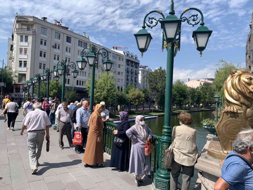 Promosyon Kuyruğu Porsuka Kadar Uzandı