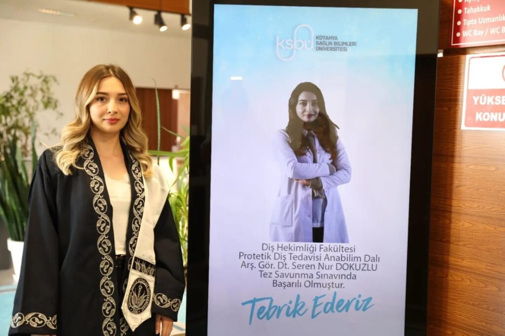 Proteti̇k Di̇ş Tedavi̇si̇nde Başarı