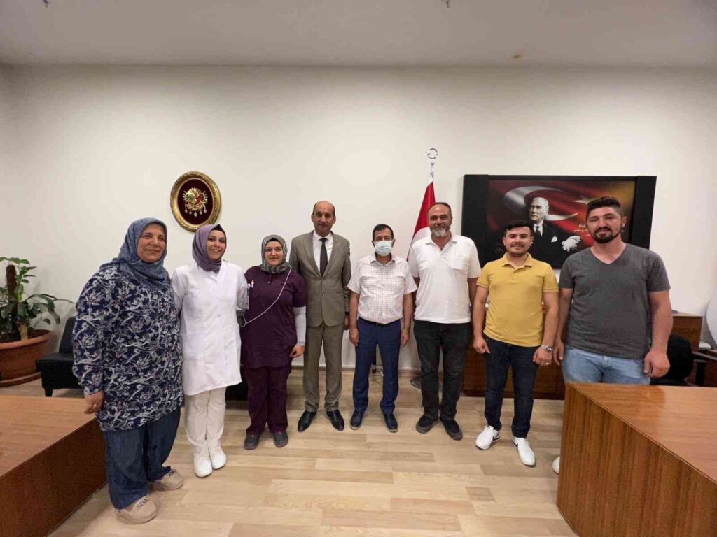 Şehi̇t Ai̇lesi̇ Ve Gazi̇lerden Sağlık Çalışanlarına Destek