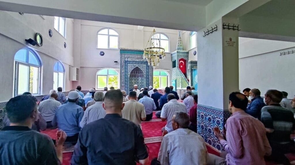 Şehi̇t Asker Dualarla Anıldı