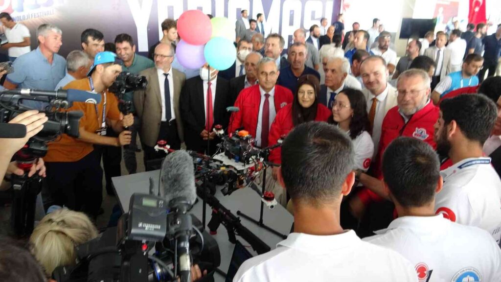 Teknofest Uluslararası Serbest Görev İha Yarışması Kütahyada Başladı