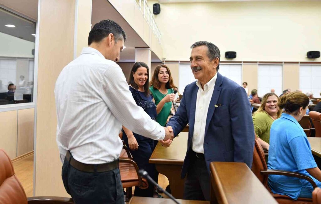 Tepebaşı İşçi̇leri̇ne Yüzde 50 Ücret Zammı