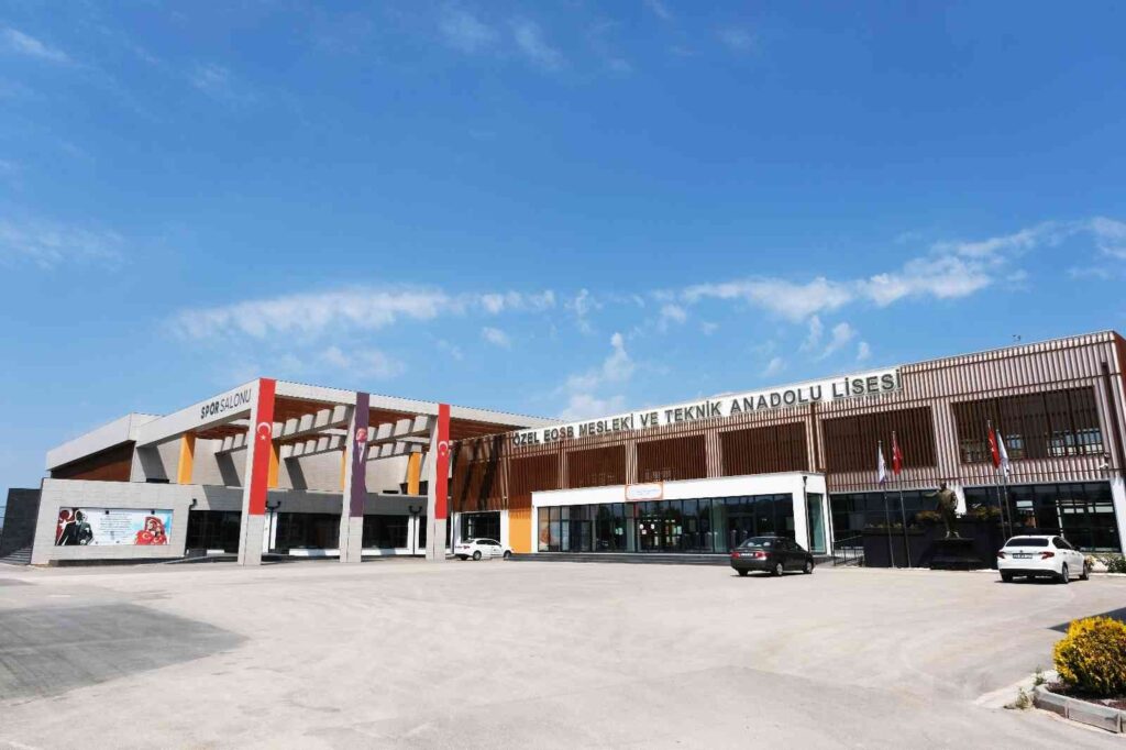 Türki̇yeye Örnek Okula Rekor Başvuru