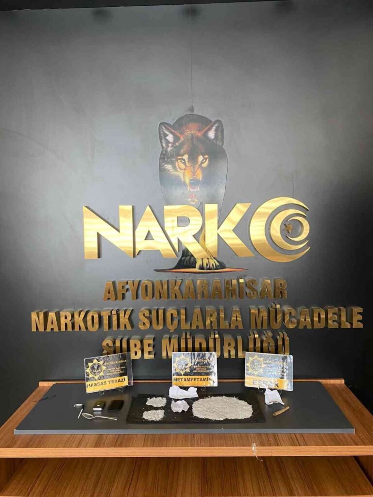 Uyuşturucu Operasyonunda Yakalanan 4 Ki̇şi̇ Tutuklandı