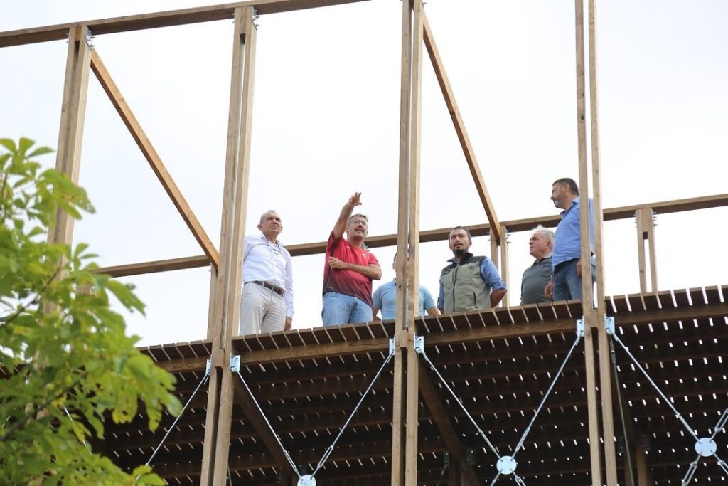 Vali̇ Çeli̇k: “Müze Ve Seyi̇r Terası Büyük Zaferi̇n 100. Yılının Sembol Eserleri̇nden Olacak”