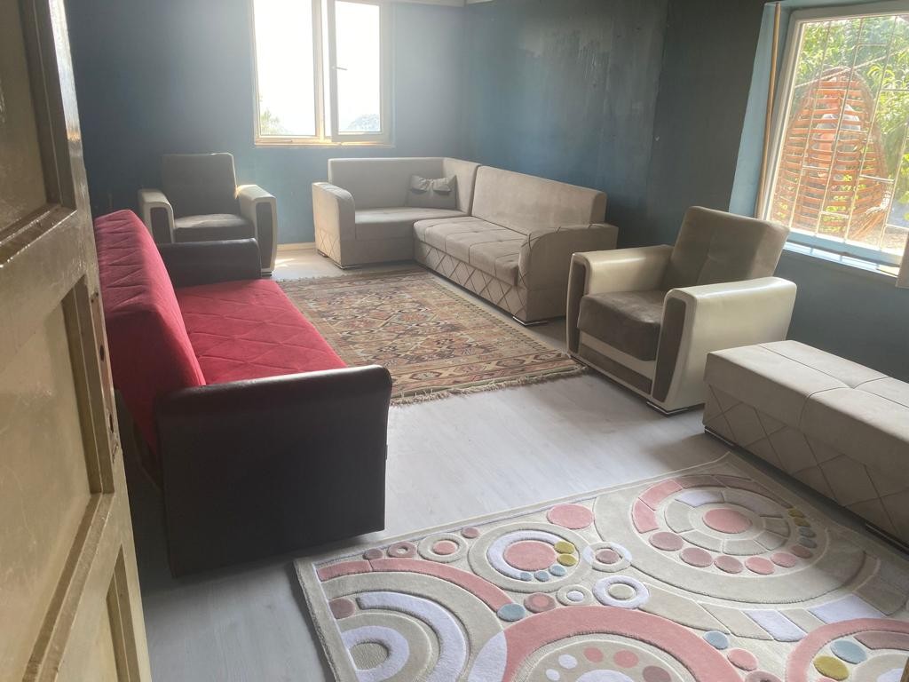 Yağışta Evleri̇ Zarar Gören Vatandaşları Yalnız Bırakılmadı