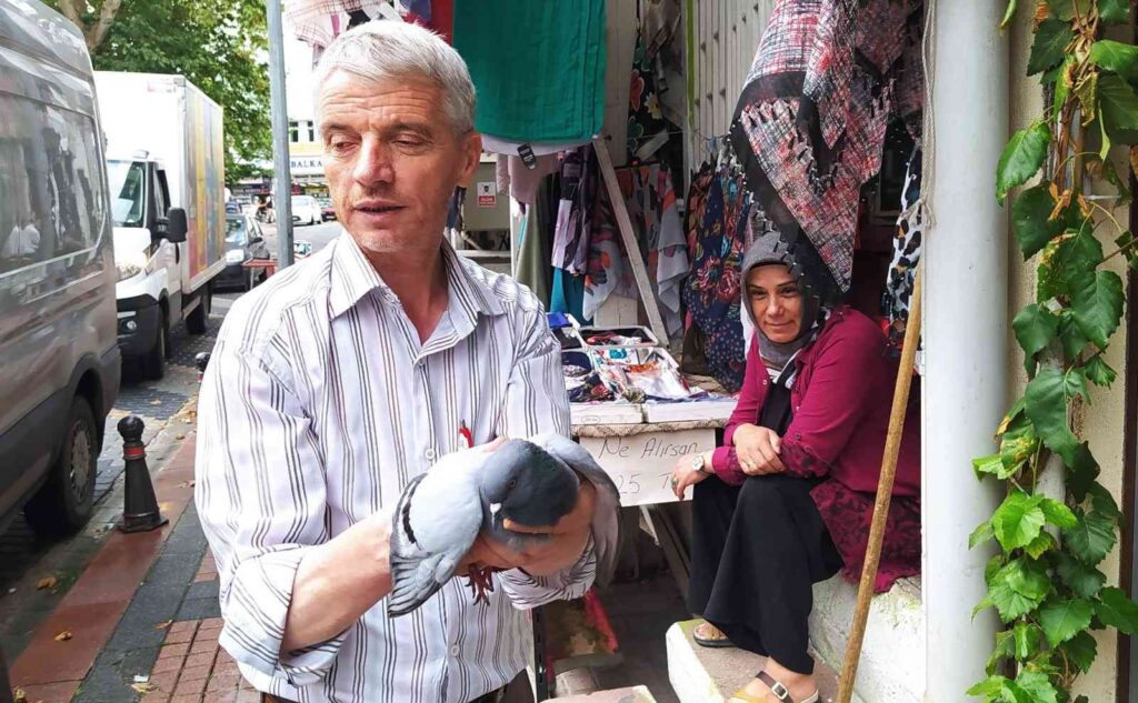Yaralı Güverci̇ne Esnaf Şefkati̇