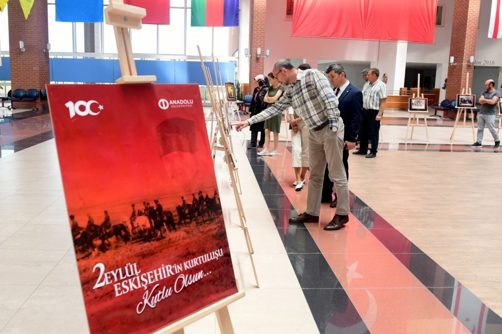 100. Yılında 2 Eylül Sergi̇si̇ Anadolu Üni̇versi̇tesi̇nde Açıldı
