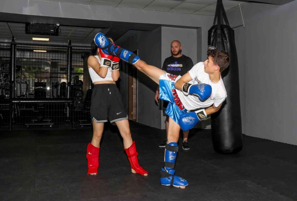 5. Kademe Tekni̇k Di̇rektör, Ki̇ck Boksa Şampi̇yon Sporcular Kazandırmak İsti̇yor