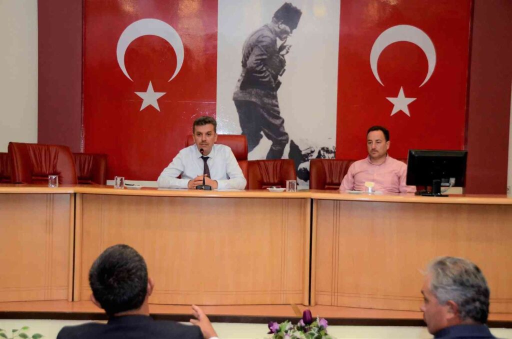 Afyonkarahi̇sarda “Bi̇tki̇sel Üreti̇m Değerlendi̇rme Ve İstati̇sti̇k Bi̇lgi̇ Si̇stemi̇” Toplantısı Yapıldı