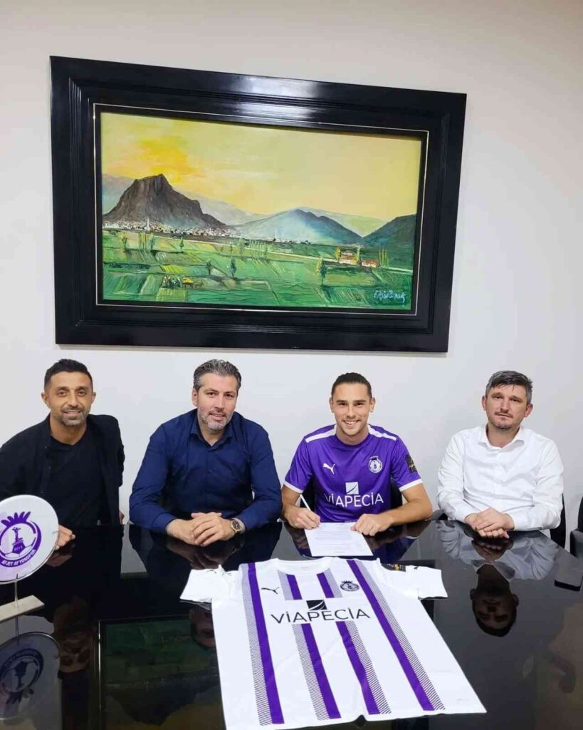 Afyonspor, Göztepede Top Koşturan Ege Özkayımoğlunu Renkleri̇ne Bağladı