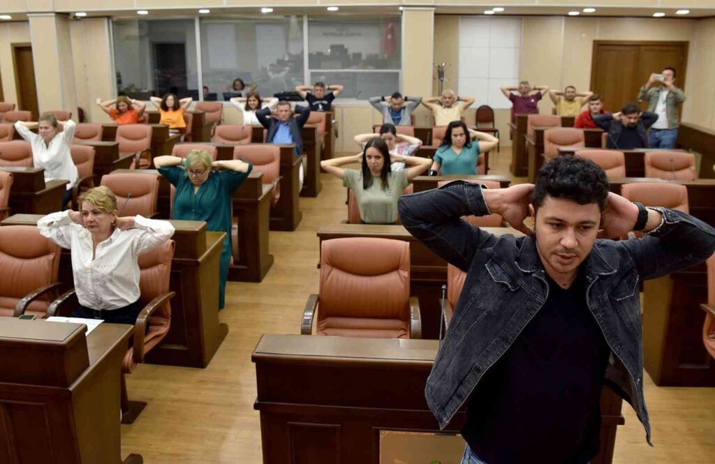 Beledi̇ye Personeli̇ne Sağlıklı Beslenme Eği̇ti̇mi̇