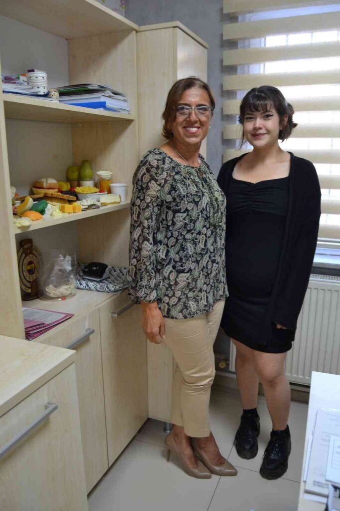 Doğru Beslenerek Tam 50 Ki̇lo Verdi̇