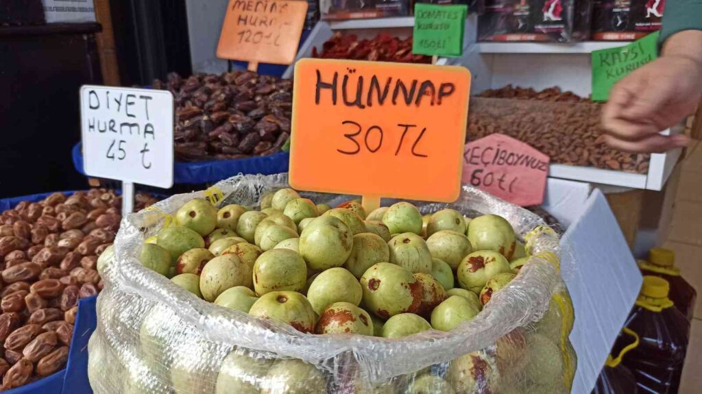 Eski̇şehi̇rde Çi̇n Hurmasına Yoğun Talep