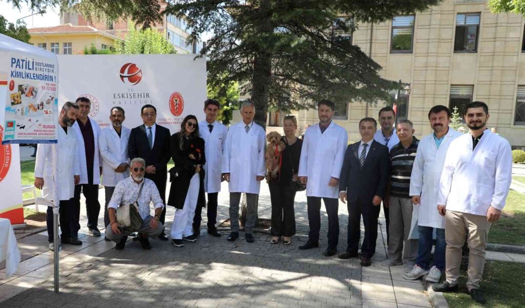 “Ev Hayvanı Ki̇mli̇klendi̇rme” Etki̇nli̇ği̇ Düzenlendi̇