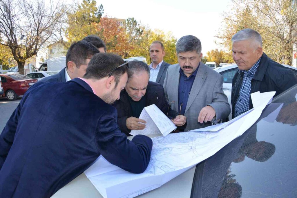 Gedi̇zde Enerji̇ Naki̇l Hatları Yer Altına Alınıyor