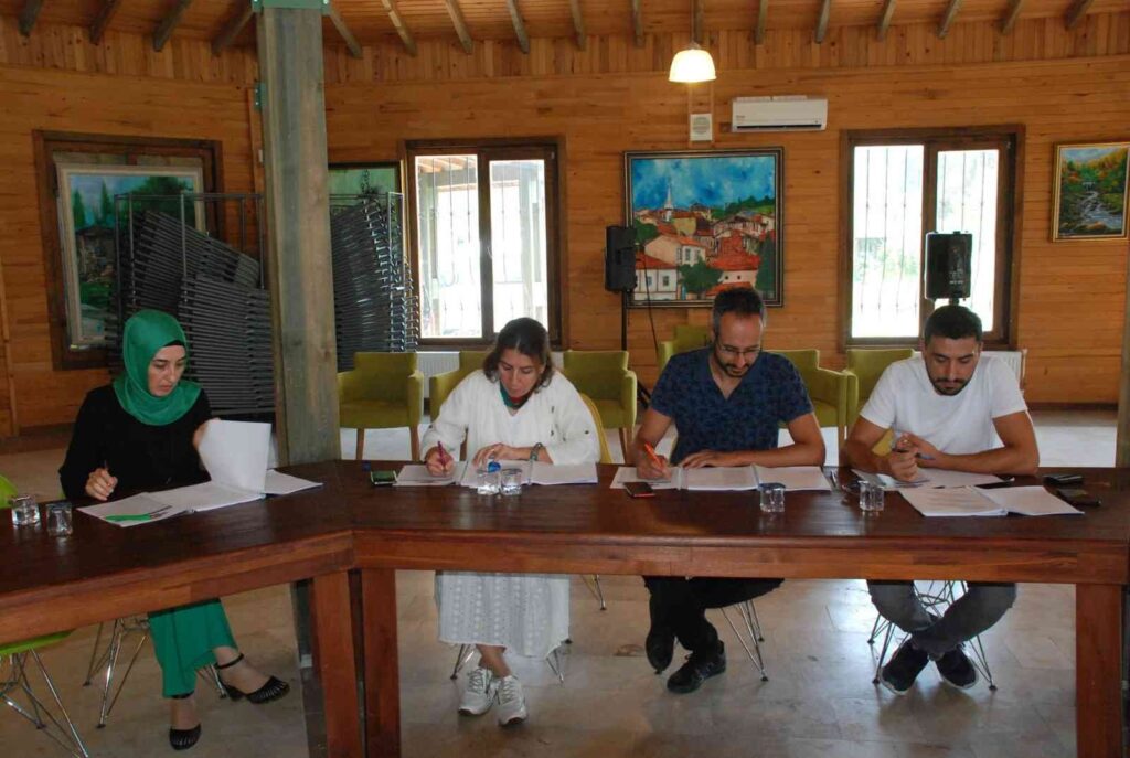 Gedi̇zde İsti̇klal Ruhu Şi̇i̇r Yarışması