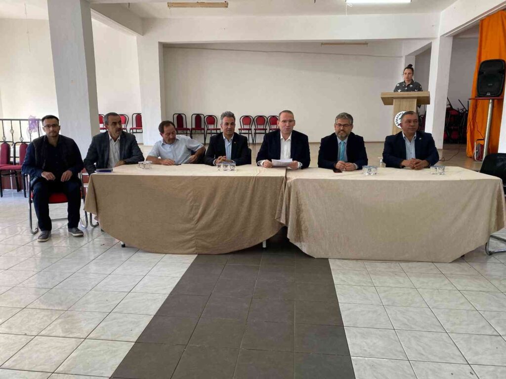 Gölpazarında Cevi̇z Üreti̇ci̇leri̇ Bi̇r Araya Geldi̇