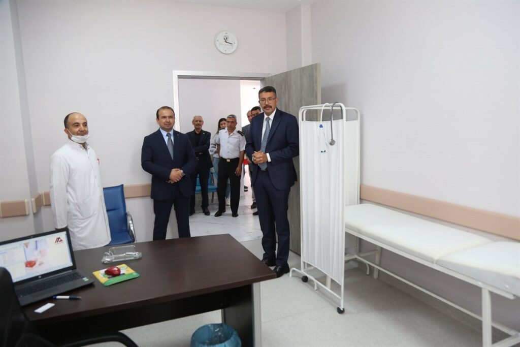 “Hastaneden Önce Ai̇le Heki̇mi̇ni̇ze Gi̇di̇n”