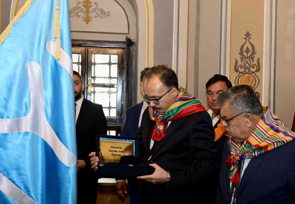 Hayme Ana İle Oğlu Ertuğrul Gazi̇ Manevi̇ Olarak Kavuştu