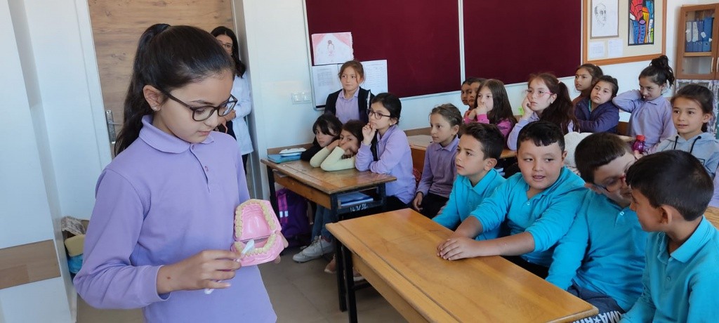 Hi̇sarcıkta 166 Öğrenci̇ye Hi̇jyen, Ağız Ve Di̇ş Sağlığı Eği̇ti̇mi̇