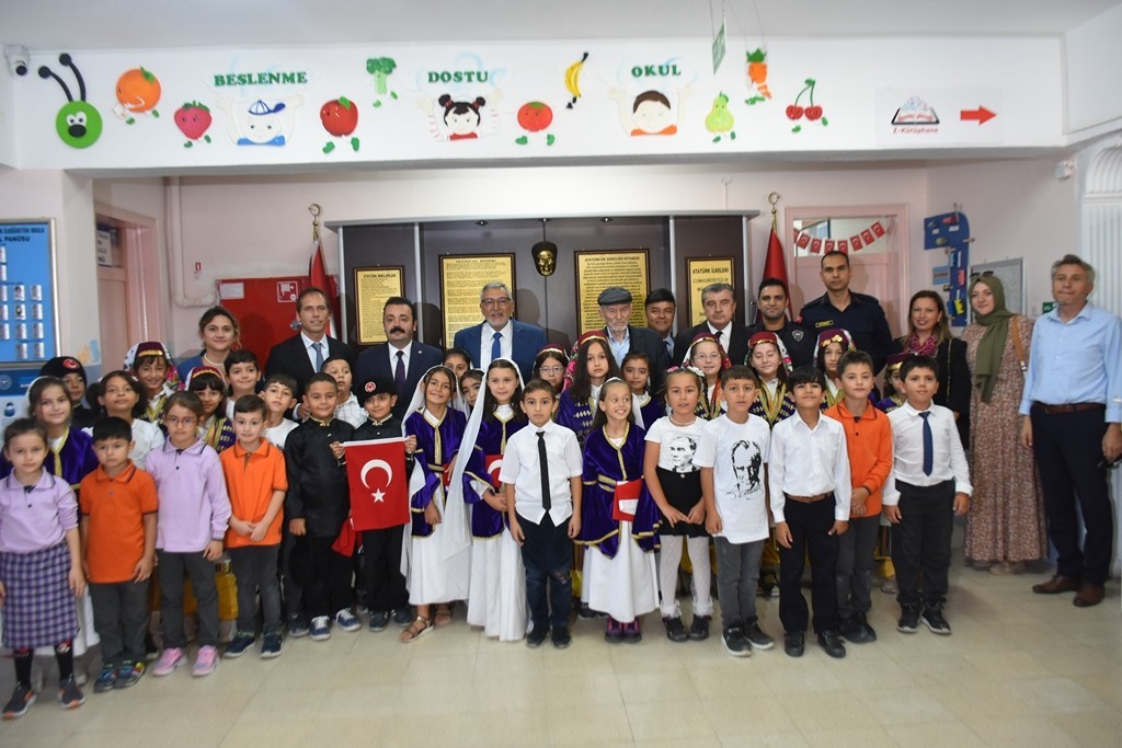 İnönüde İlköğreti̇m Haftası Kutlandı