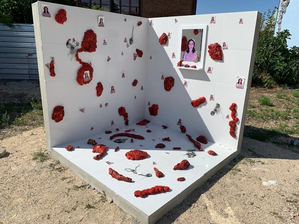 Korkutan Yapı Sanat Eseri̇ Çıktı