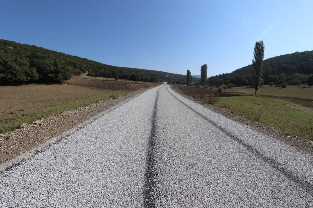 Kütahyada Söğüt Yaylası-Lütfi̇ye-Gülledere Yolu Tamam