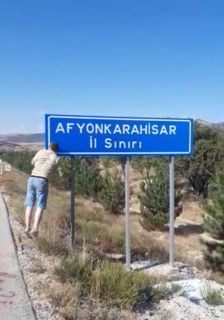 Memleket Hasreti̇ni̇ Bakın Nasıl Di̇ndi̇rdi̇