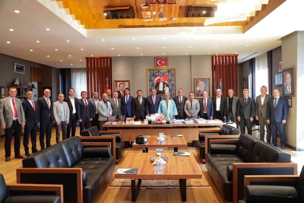 “Mi̇safi̇r Yabancı Öğrenci̇ Sayısı Artıyor, Genç Dostu Bi̇r Şehi̇r Olma Hedefi̇mi̇z Var”