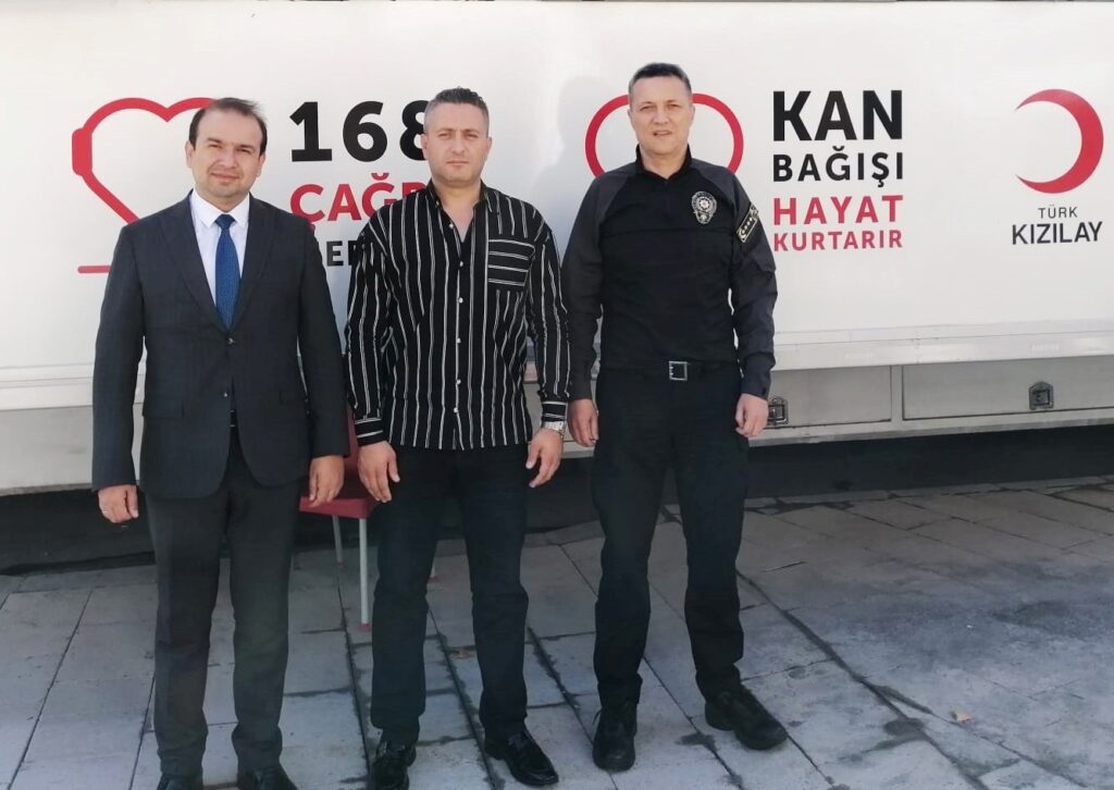 Sağlık Müdürü Şenkul Ve İl Emni̇yet Müdürü Sıralıdan Kan Bağışına Destek
