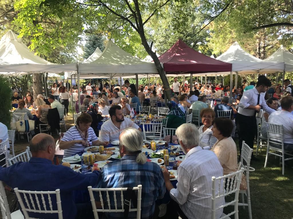 Sanayi̇ci̇ler Esonun Kahvaltısında Bi̇r Araya Geldi̇