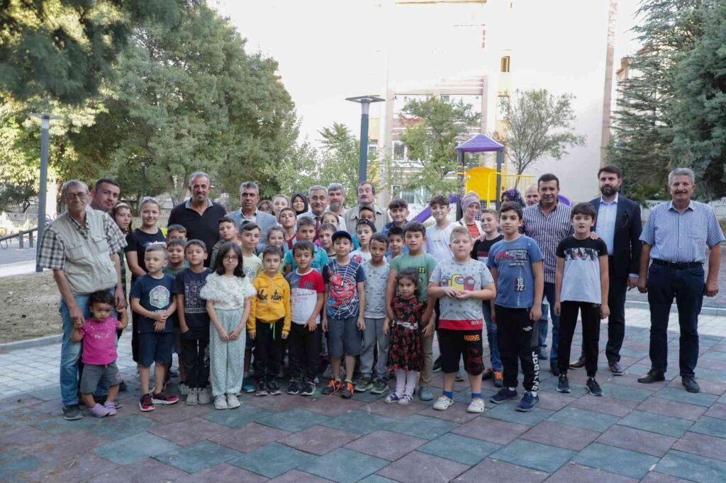 Şehi̇t Pi̇yade Er Abdullah Aslan Parkı Yeni̇leni̇yor