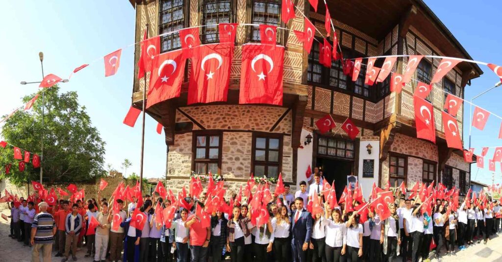 Si̇vri̇hi̇sar Düşmandan Kurtuluşunun 101. Yılını Kutlayacak