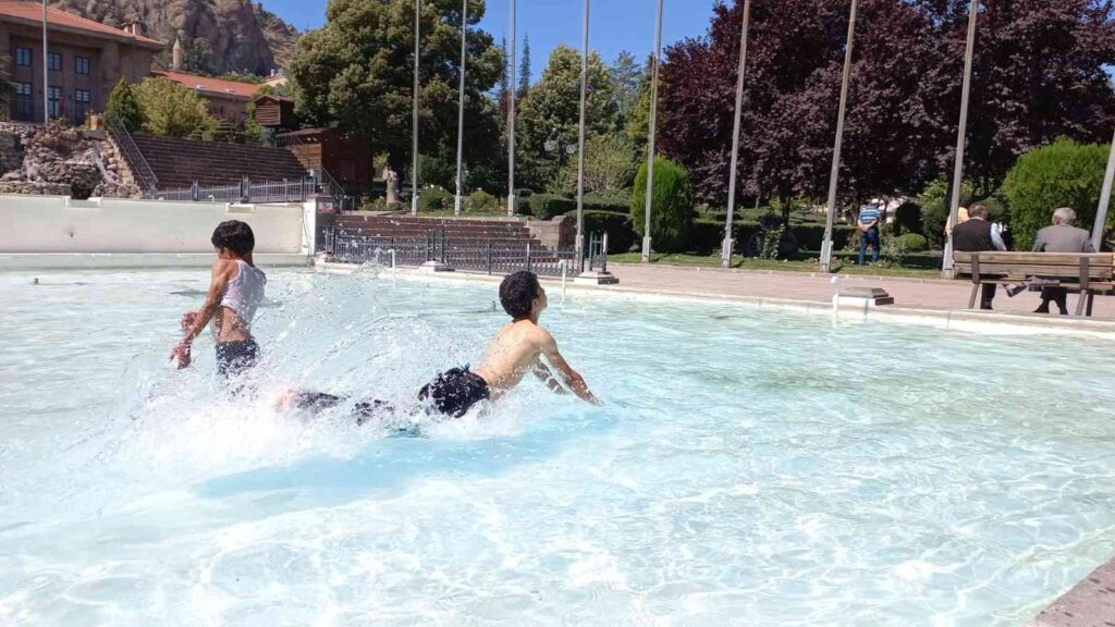 Süs Havuzları Sonbaharda Da Revaçta