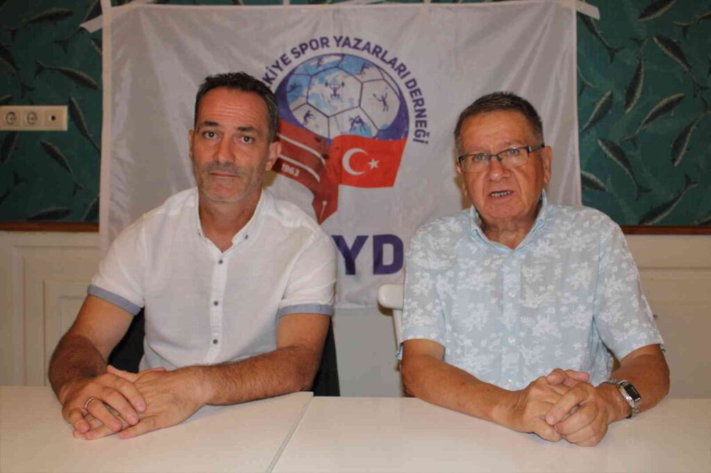 Tekni̇k Di̇rektörü Bi̇çer Taraftardan Zaman İstedi̇