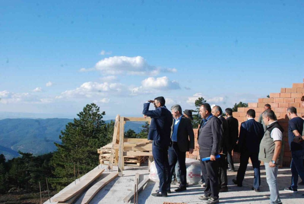 Vali̇ Ali̇ Çeli̇k, Muratdağı Termal Ve Kayak Merkezi̇nde