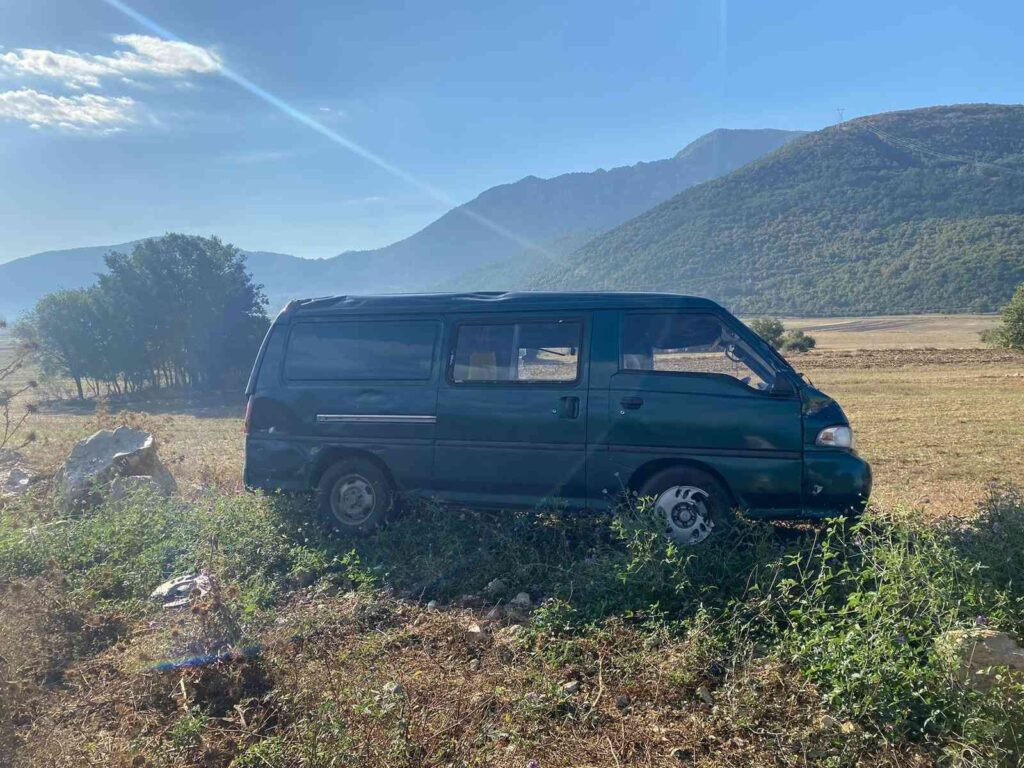 Yola Dökülen Yağ Kazalara Daveti̇ye Çıkardı, 3 Ki̇şi̇ Yaralandı