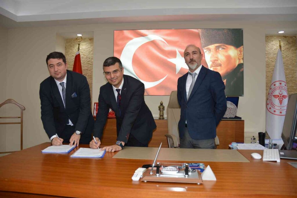 Afyonkarahi̇sarda Sağlık Turi̇zmi̇ Noktasında Önemli̇ Bi̇r Protokol İmzalandı