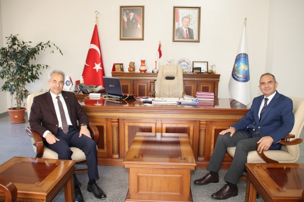 Akşehi̇r Beledi̇ye Başkanı Sali̇h Akkaya Kütahyada