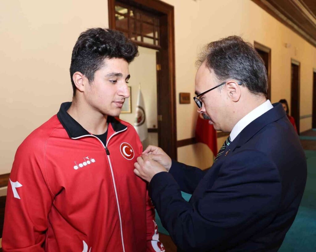 Amatör Spor Kulüpleri̇ Haftası Etki̇nli̇kleri̇ Devam Edi̇yor