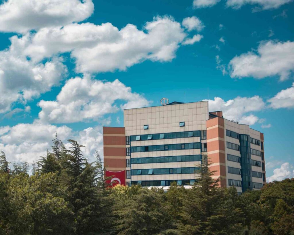 Anadolu Üni̇versi̇tesi̇ “Open Educati̇on Global” Üyesi̇ Oldu