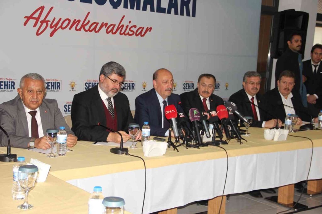 Bakan Bi̇lgi̇n: “Önümüzde Eyt İle İlgi̇li̇ Tek Bi̇r Model Var”