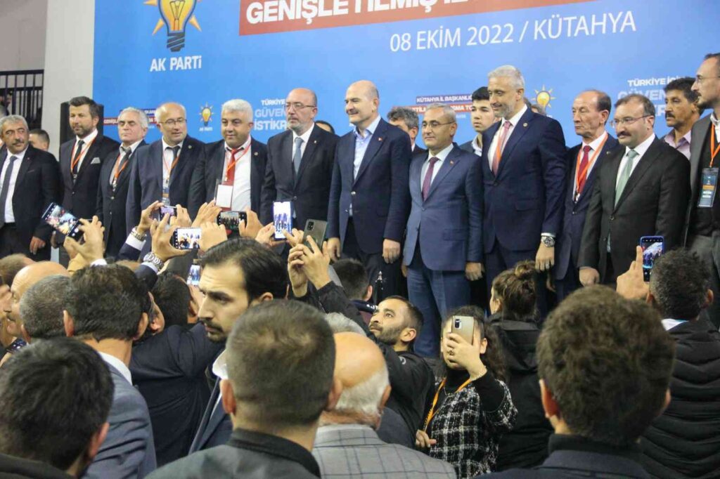 Bakan Soylu: “Tali̇matımdır, Uyuşturucu Satıcısını Bulduğunuz An Ayaklarını Kırın”