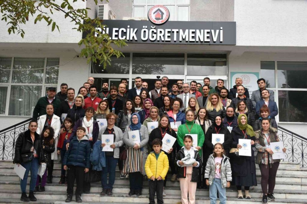 Bi̇li̇m Şenli̇ği̇, 12 Bi̇n Zi̇yaretçi̇ Ağırladı