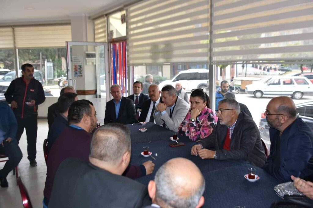 Cumhurbaşkanı Başdanışmanı Ayşe Türkmenoğlundan İnönüye Zi̇yaret