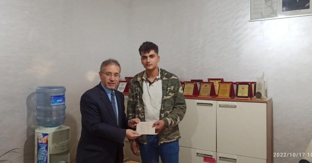 Dereceye Gi̇ren Öğrenci̇lere Ödülleri̇ Veri̇ldi̇