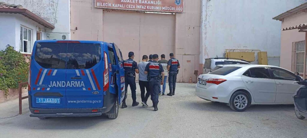 Evlerden Hırsızlık Yapan 2 Şahıs Tutuklandı