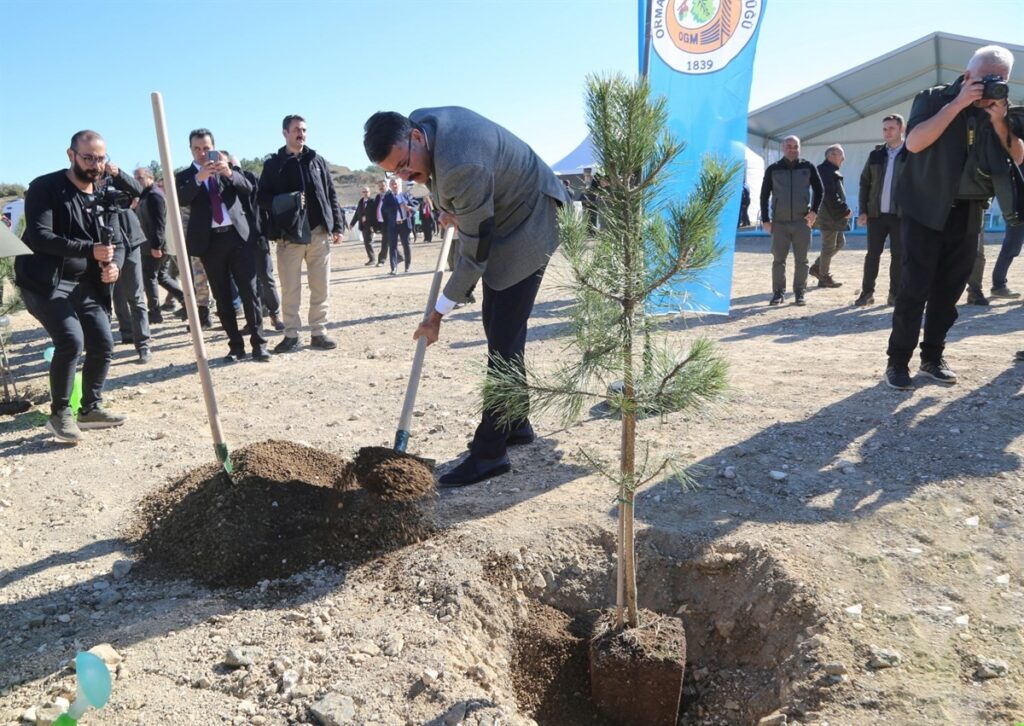 “Gelecek Nesi̇llere Sağlıklı Çevre Ve Doğa Bırakmak Hepi̇mi̇zi̇n Sorumluluğu”